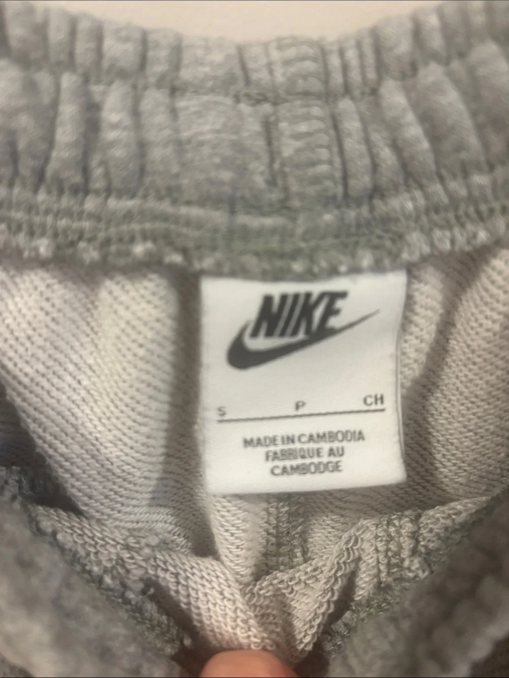 Nike Light Gray Fleece Drawstring Shorts, Men’s size small